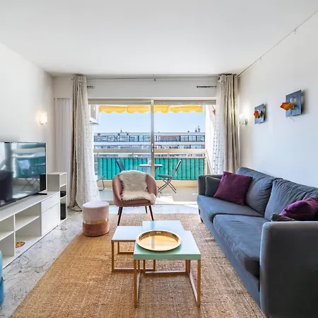 Spacious 1-bedroom In The Heart Of 公寓 *